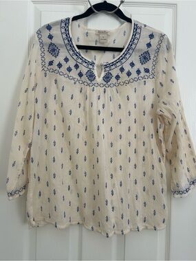 Lucky Brand Cream Peasant Blouse with Blue Embroidery | Size XL